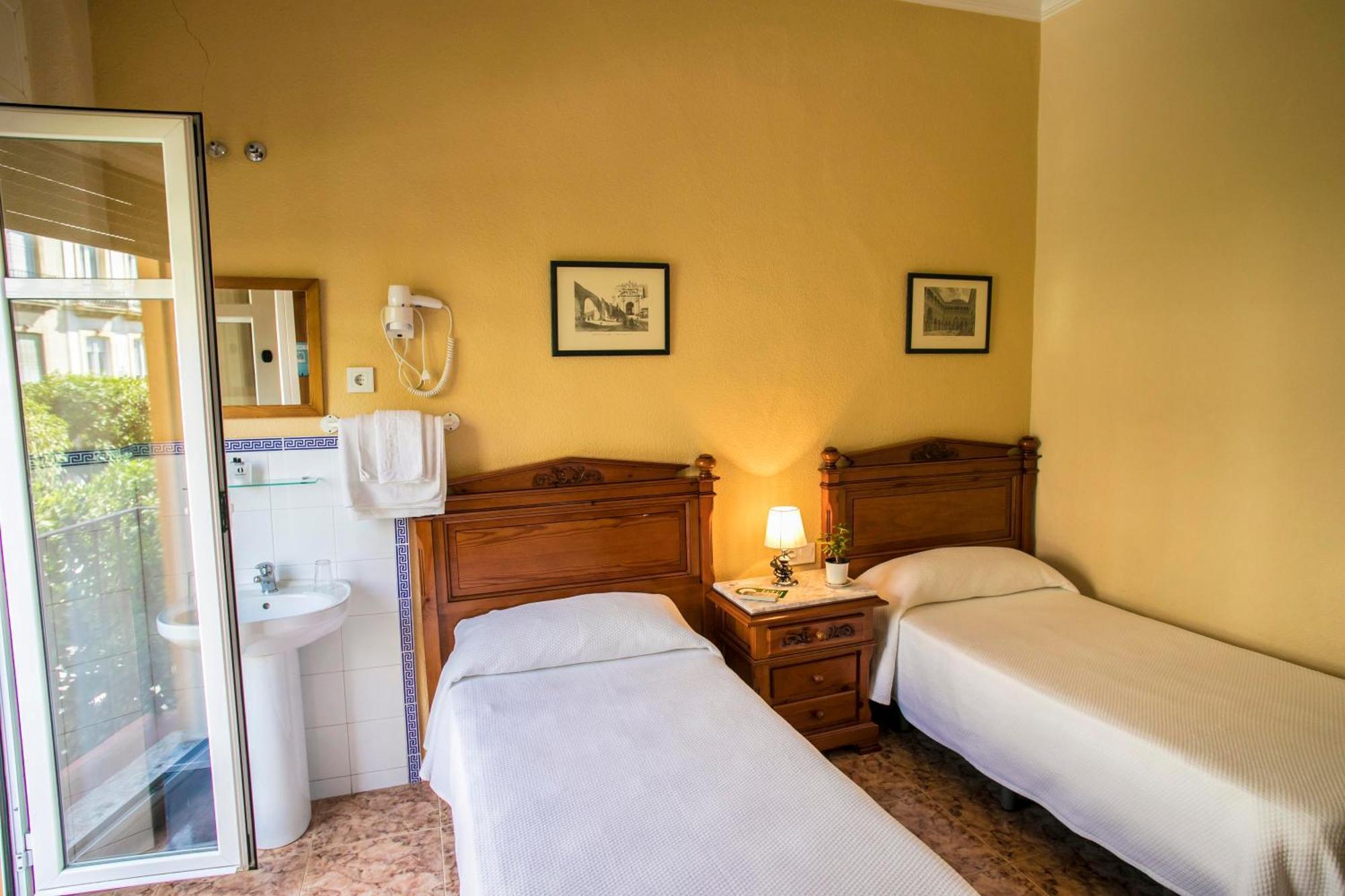 Pension Dulces Suenos Sevilla Exterior foto